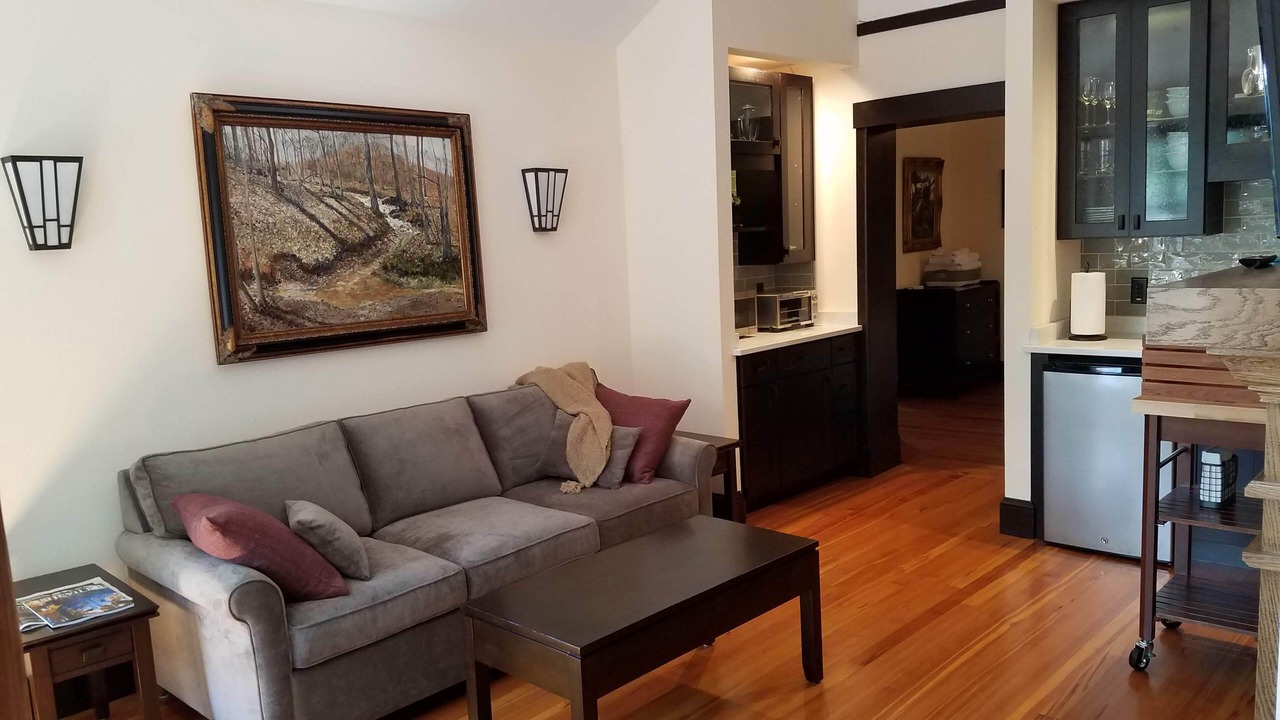 Photo of Livingroom in Grove Park- Sunset