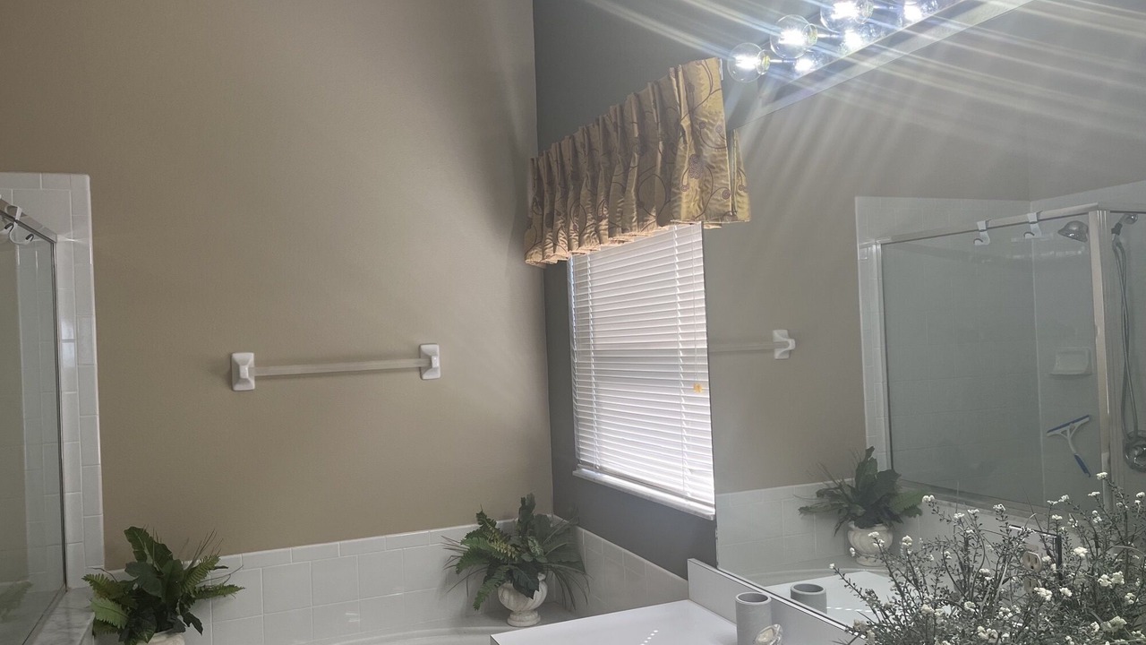 Photo of Bathroom in Esprit