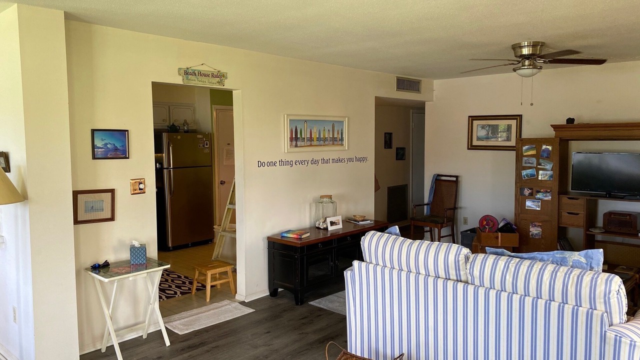 Photo of Livingroom in Lochmoor Waterway Estates