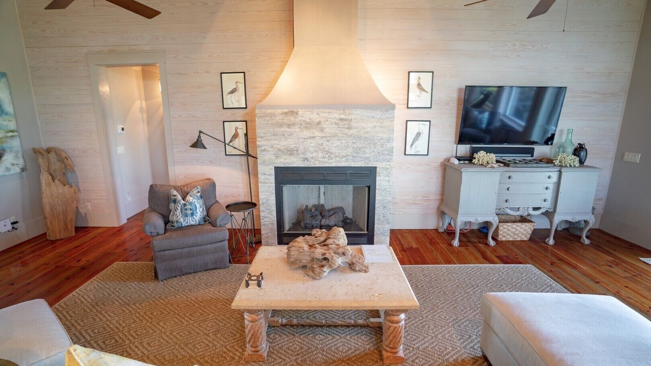 Photo of Livingroom in Plantation