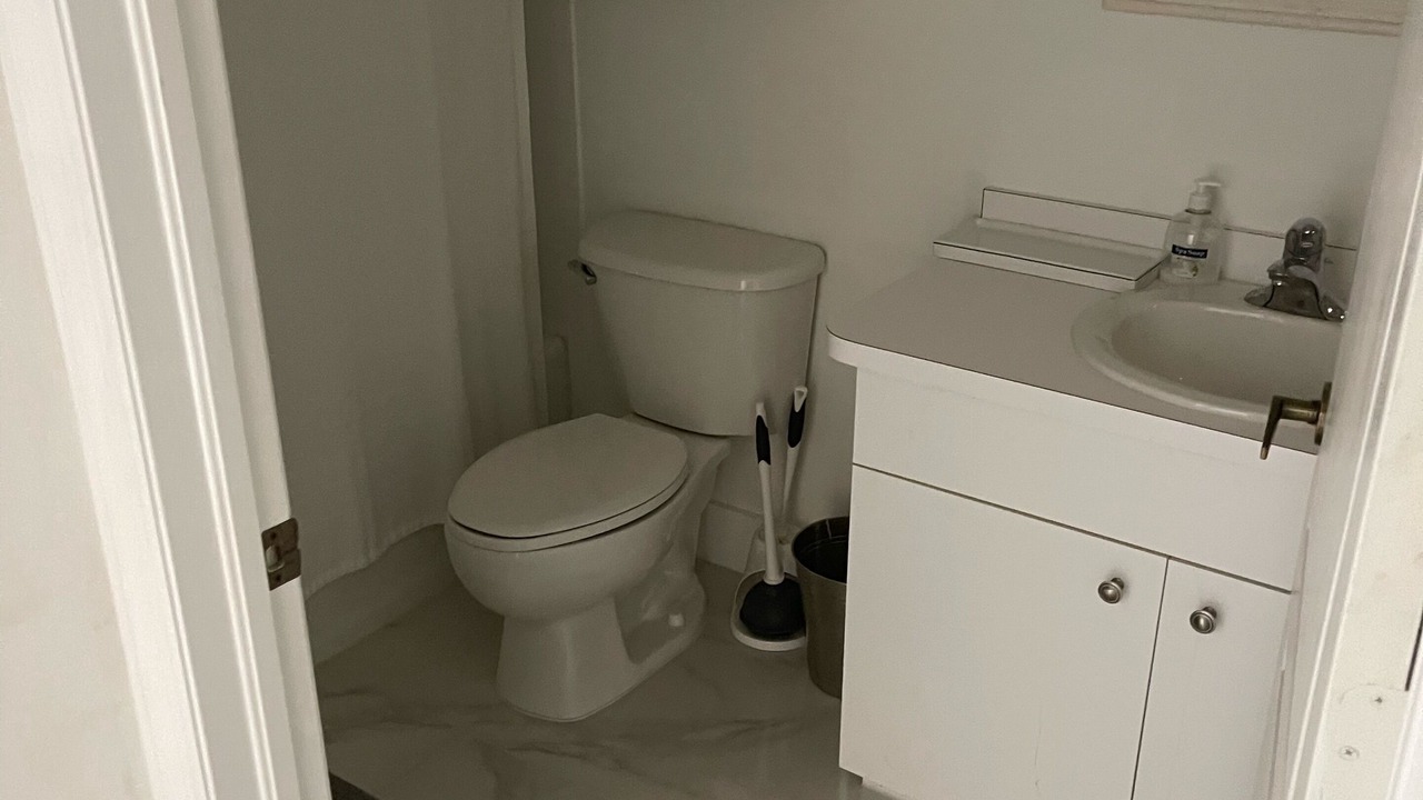 Photo of Bathroom in Stoneybrook