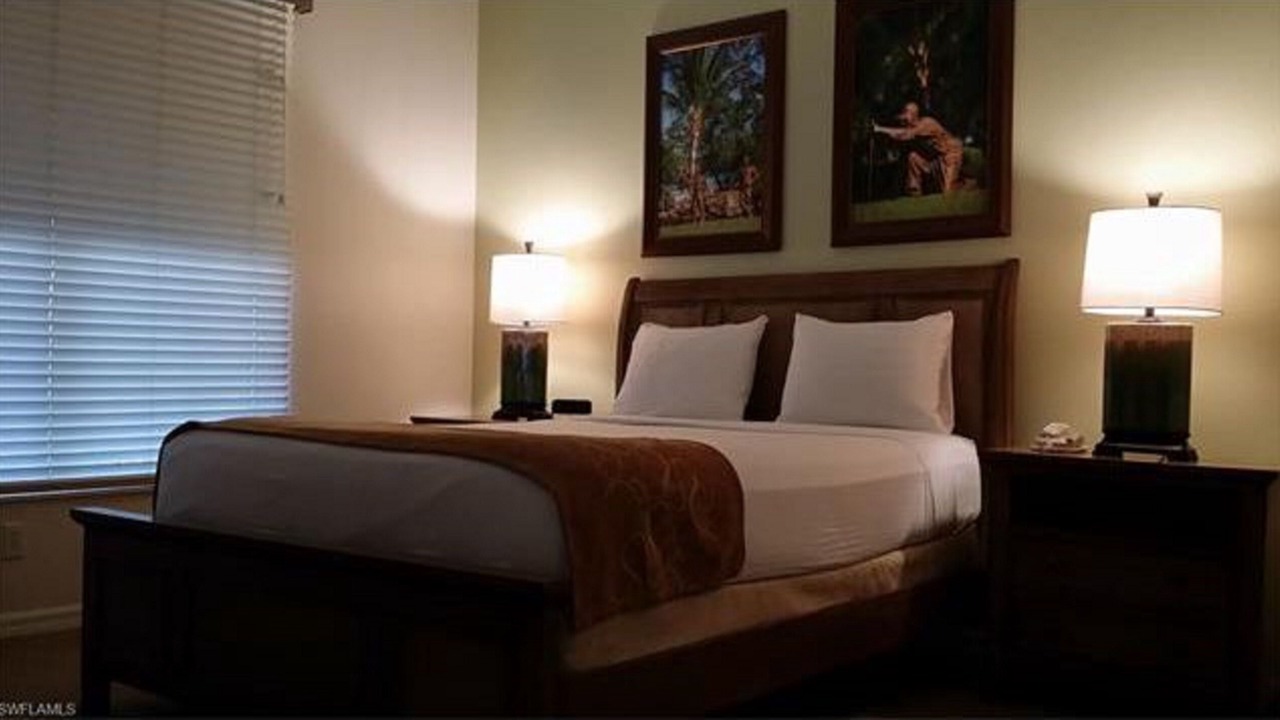 Photo of Bedroom in Naples