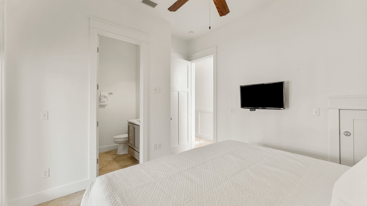 Photo of Bedroom in Frangista Beach