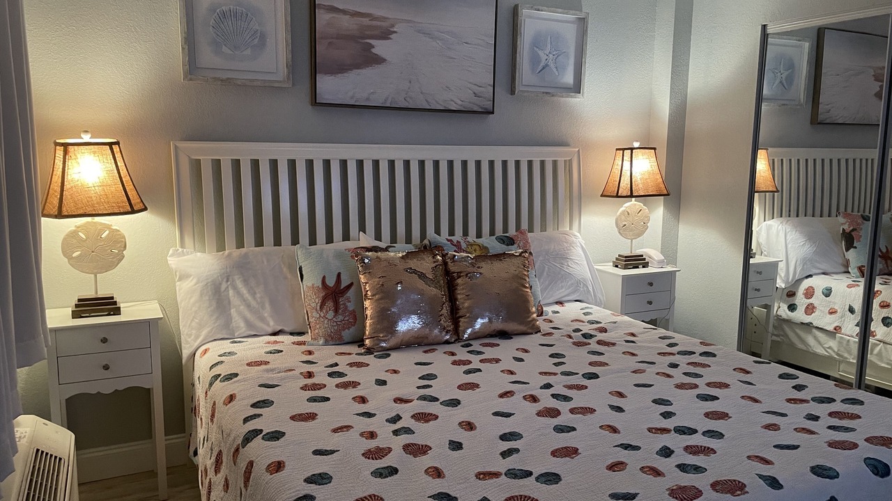 Photo of Bedroom in Lenox Park