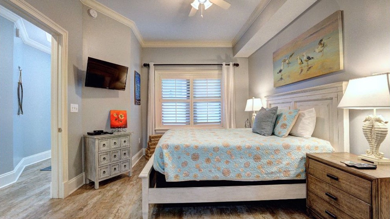 Photo of Bedroom in Crystal Beach