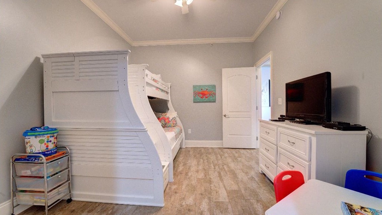 Photo of Bedroom in Crystal Beach