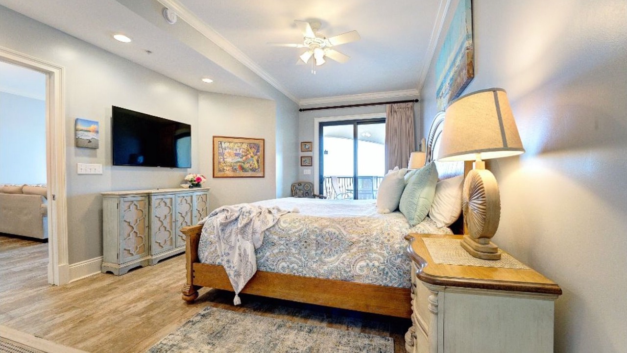 Photo of Bedroom in Crystal Beach