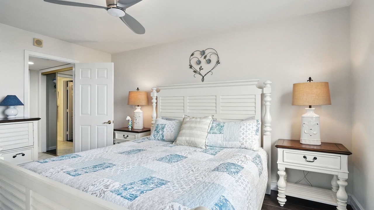 Photo of Bedroom in Vanderbilt Beach