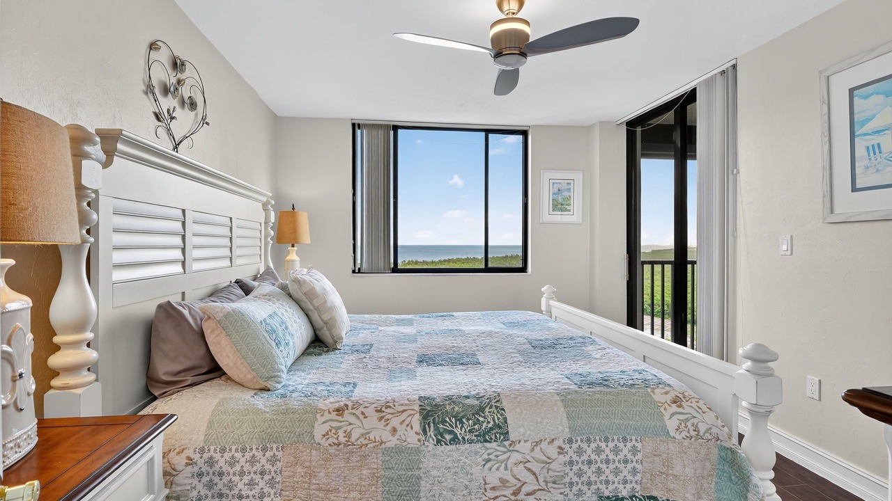 Photo of Bedroom in Vanderbilt Beach