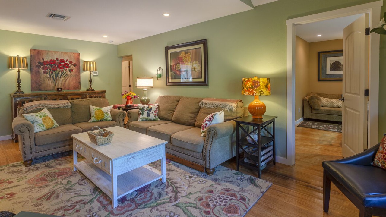 Photo of Bedroom in Gulfport