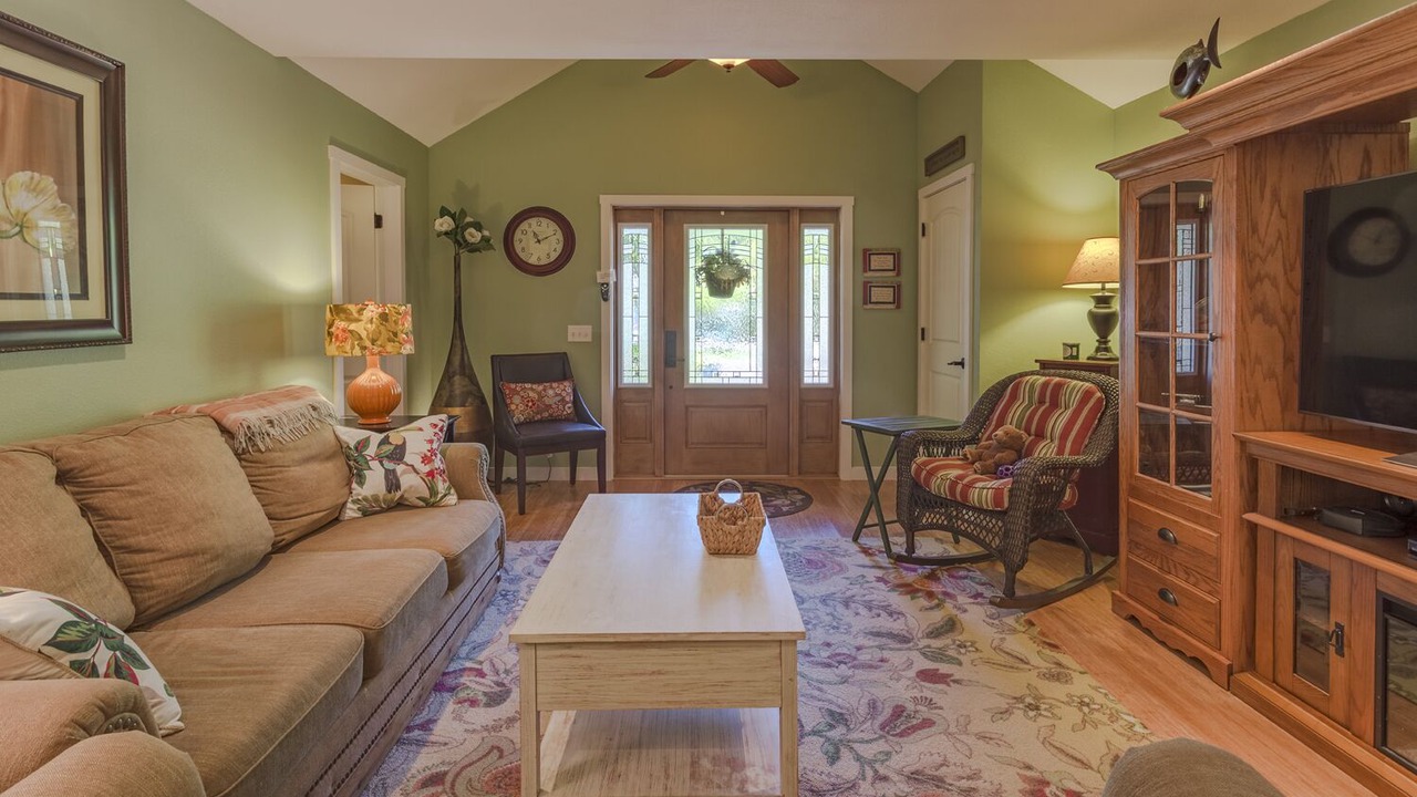 Photo of Bedroom in Gulfport