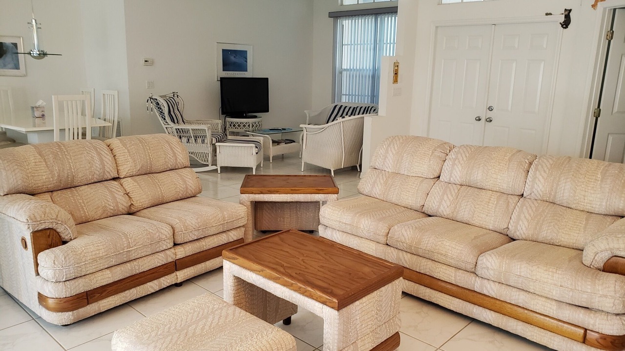 Photo of Livingroom in Meadowbrook Estates