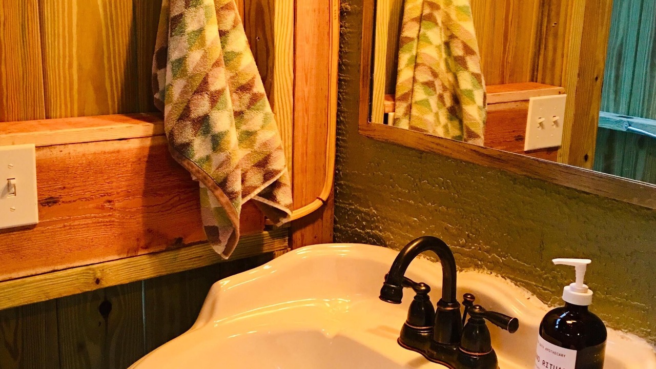 Photo of Bathroom in Lutz
