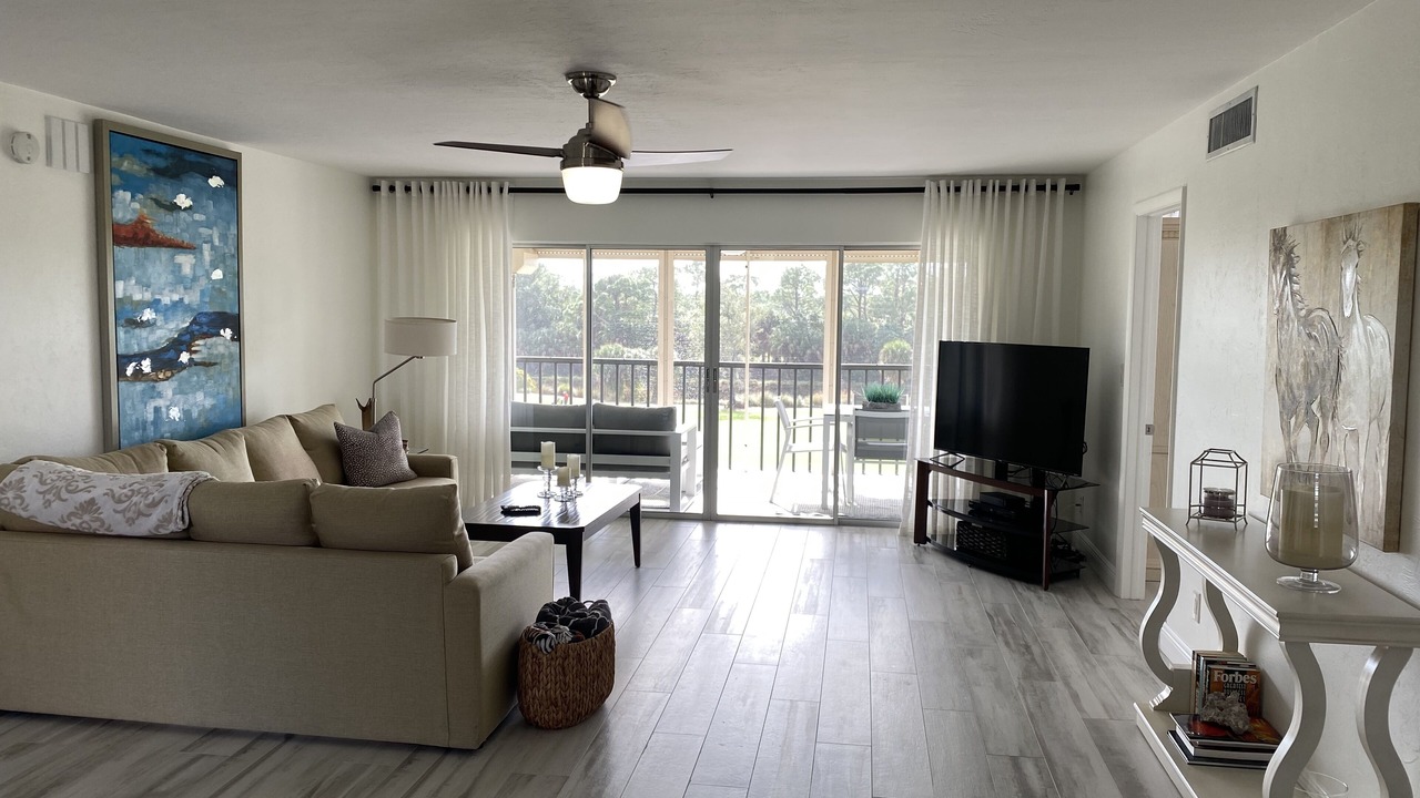 Photo of Bedroom in Imperial Golf Estates