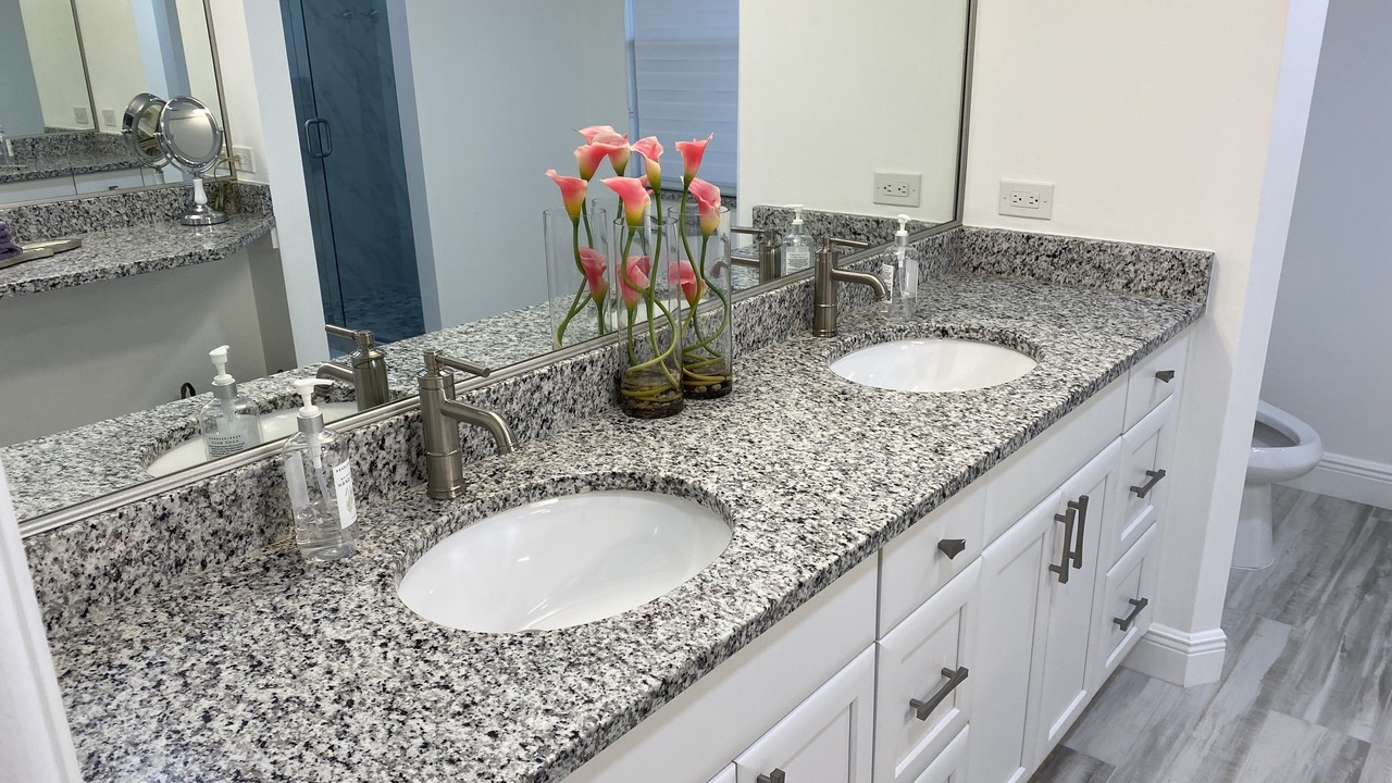 Photo of Bathroom in Imperial Golf Estates