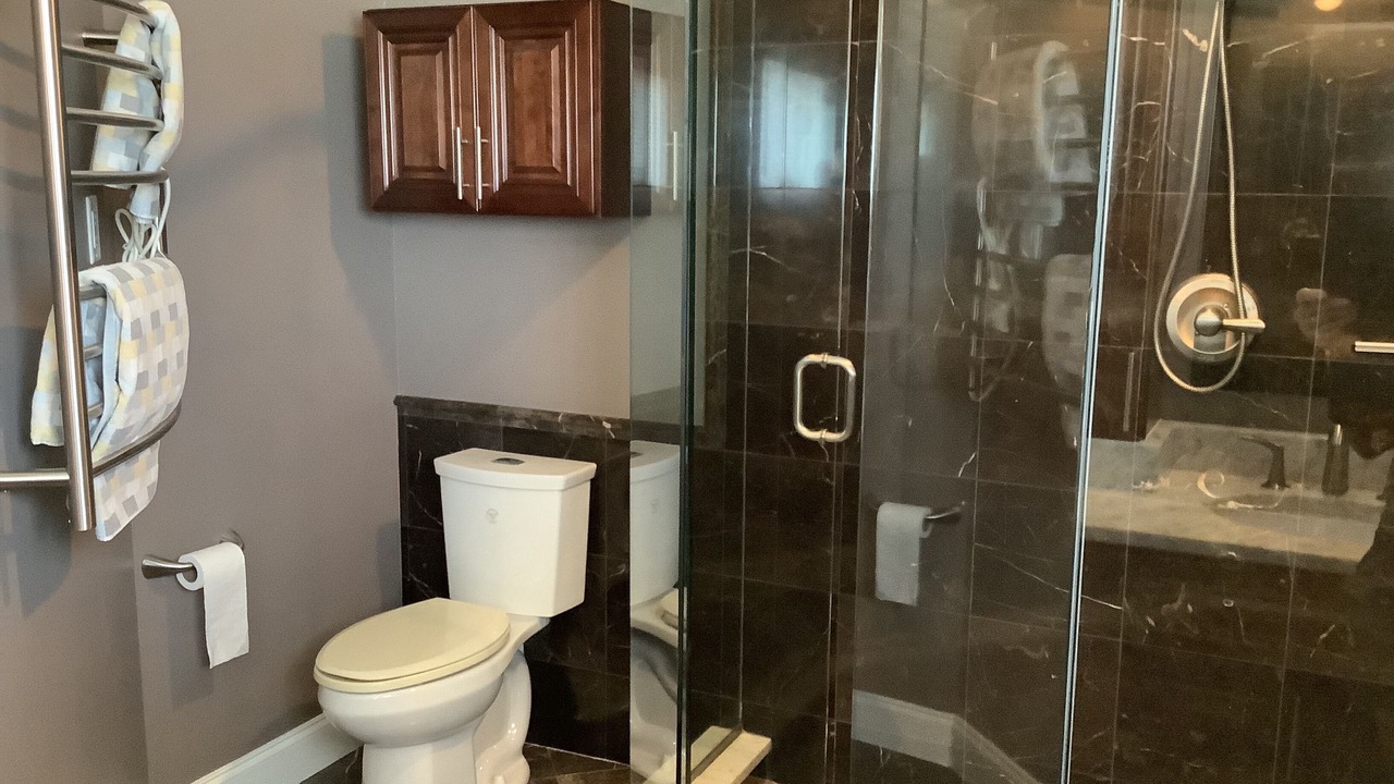 Photo of Bathroom in Lely Golf Estates