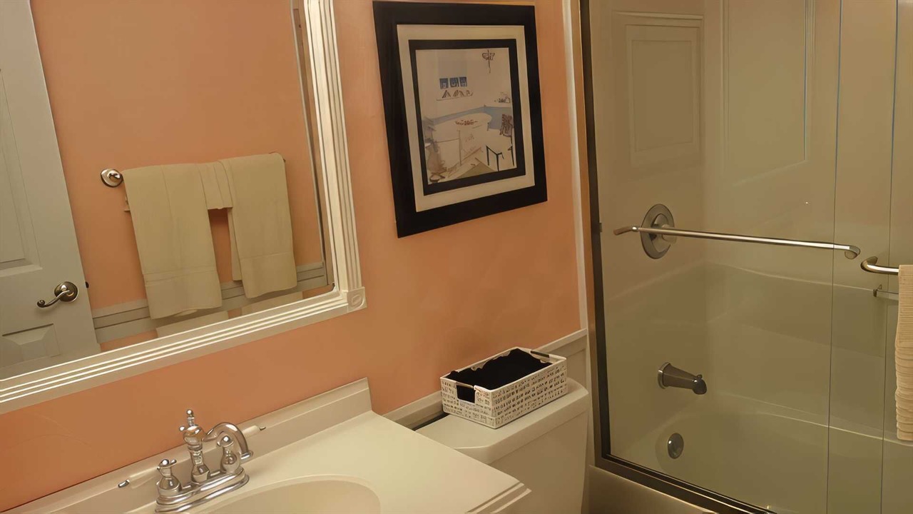 Photo of Bathroom in Lenox Park