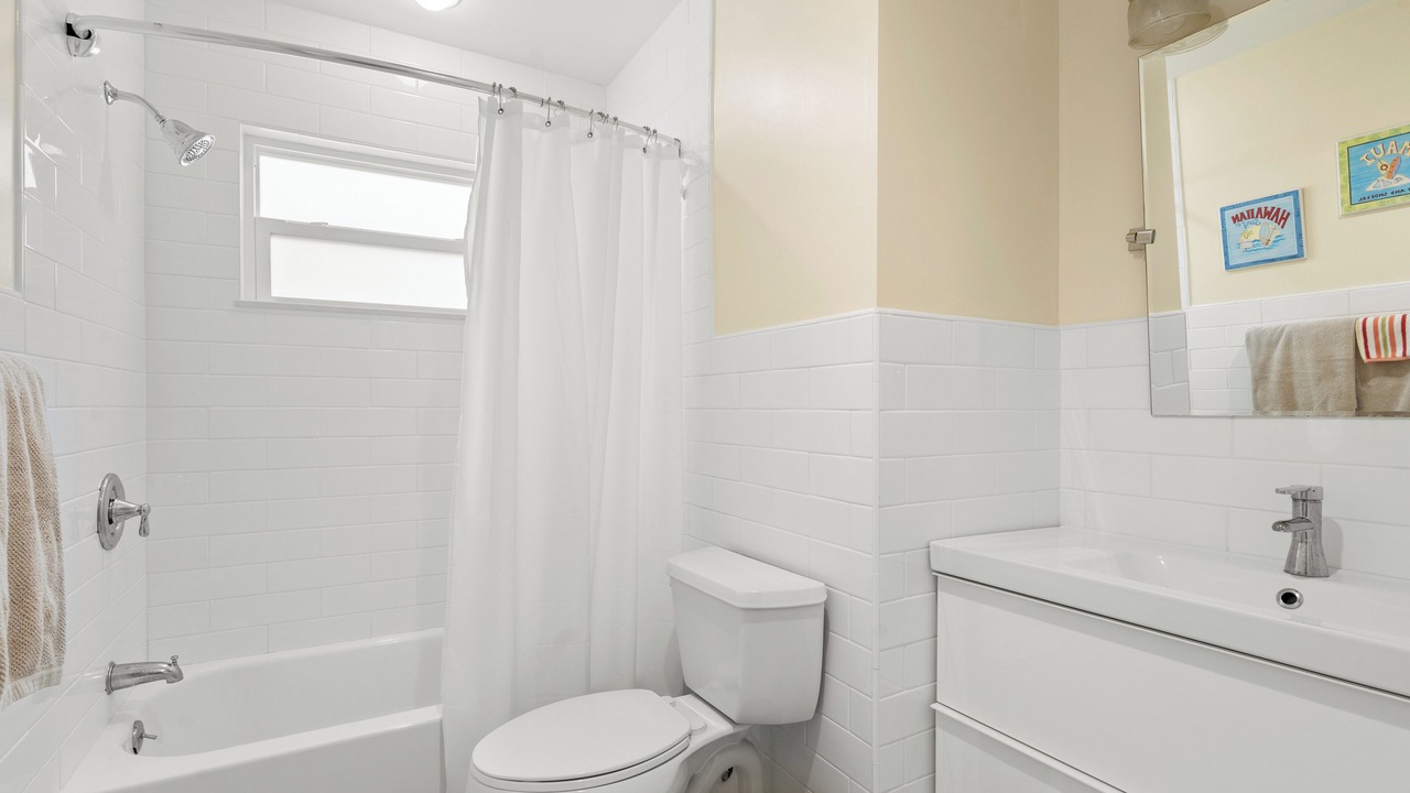 Photo of Bathroom in Central Beach