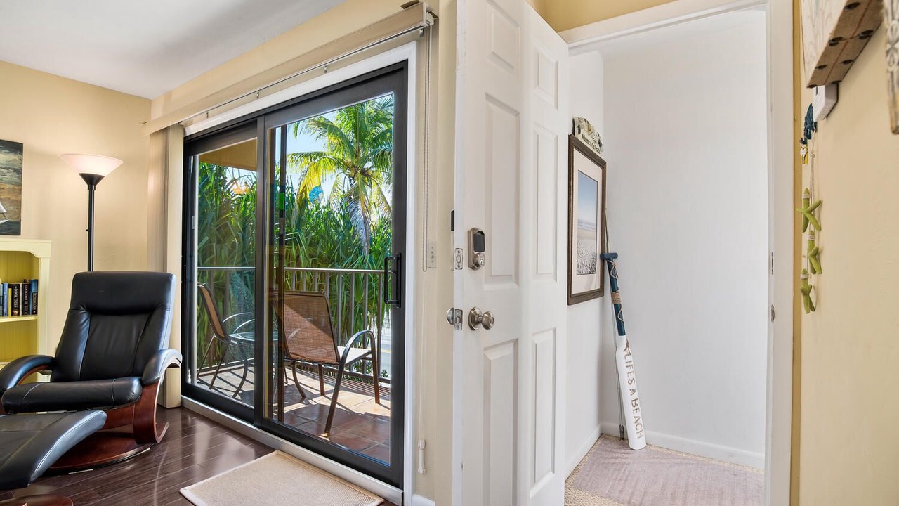 Photo of Patio Balcony in Mid Island