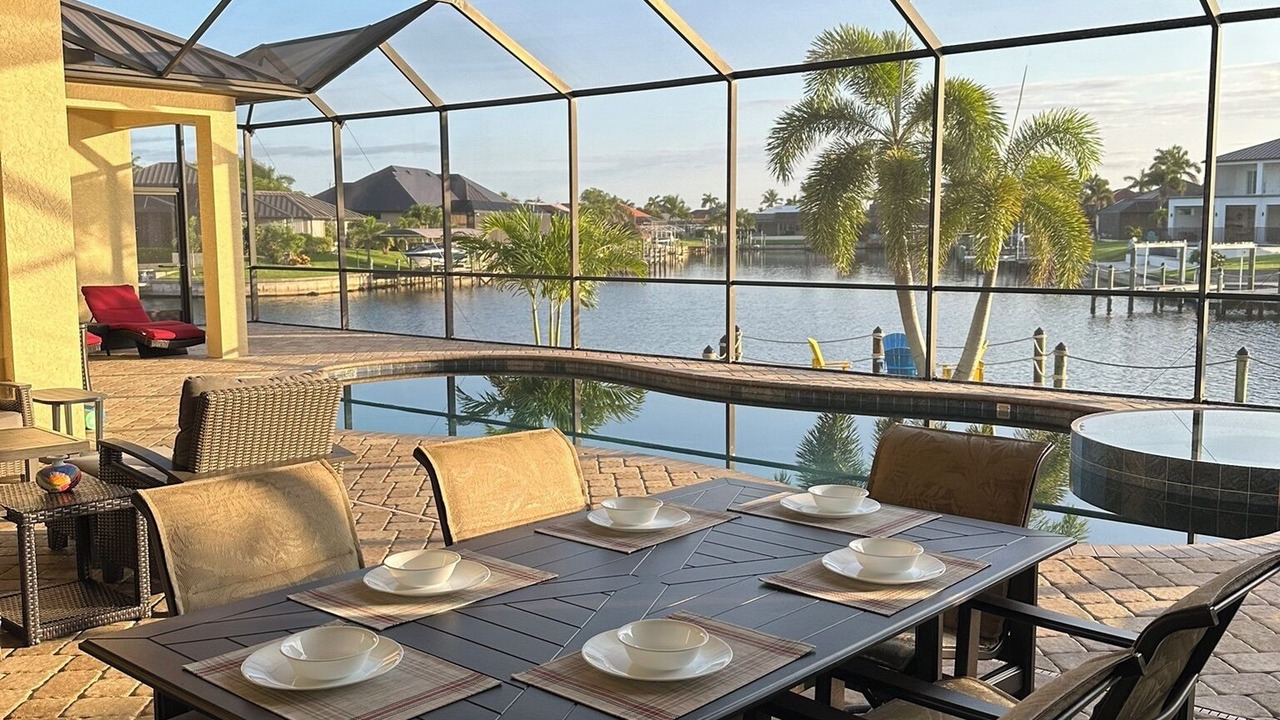 Photo of Outdoor in Pelican