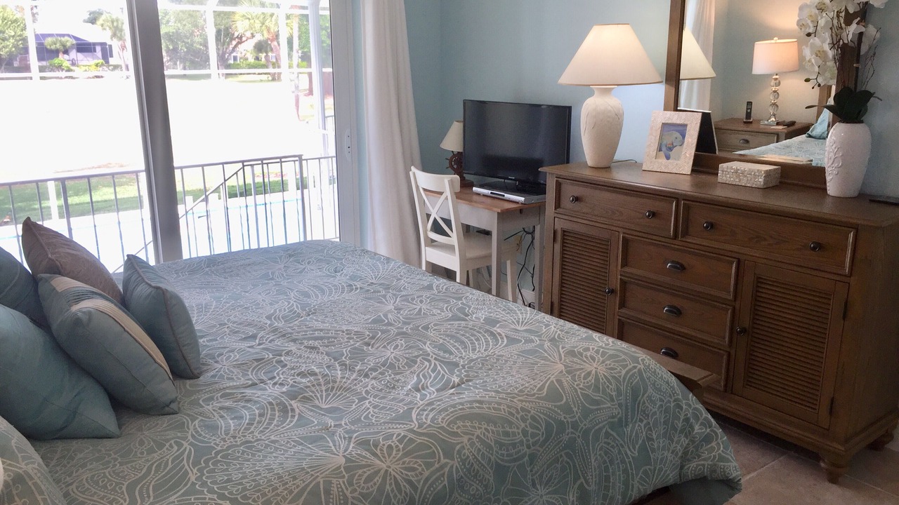 Photo of Bedroom in Beachview Country Club Estates