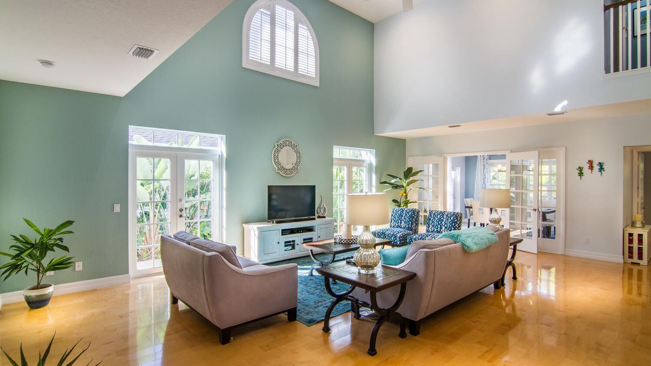 Photo of Bedroom in Naples Park