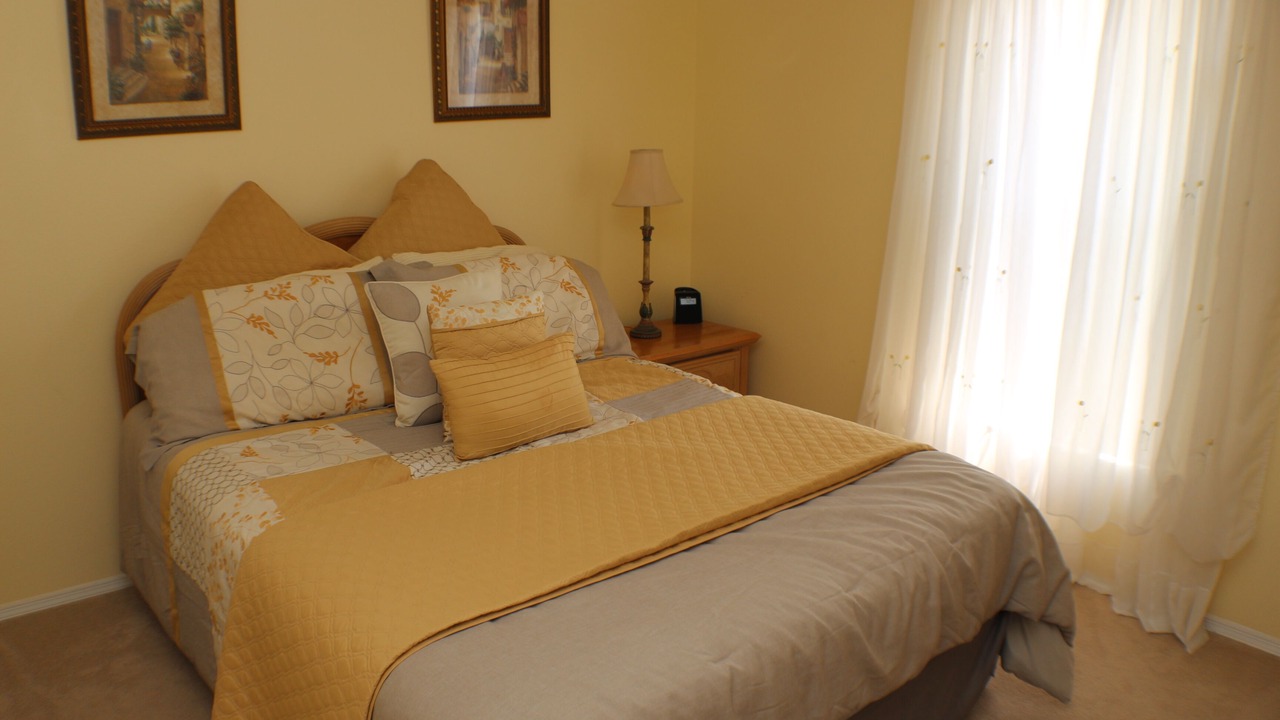 Photo of Bedroom in Windward Cay