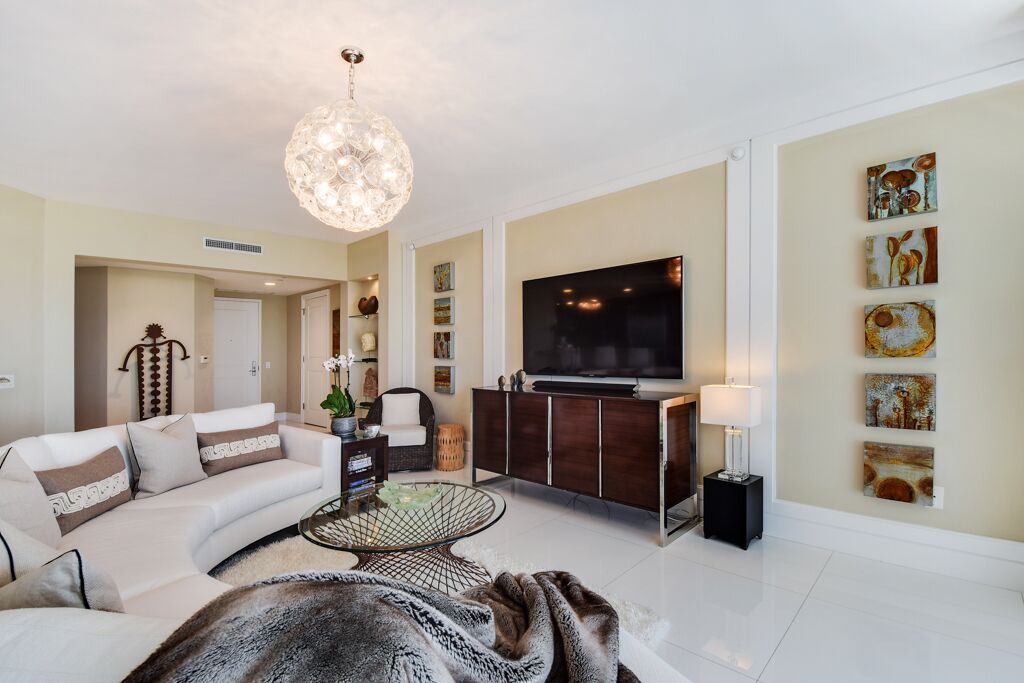 Photo of Livingroom in Singer Island