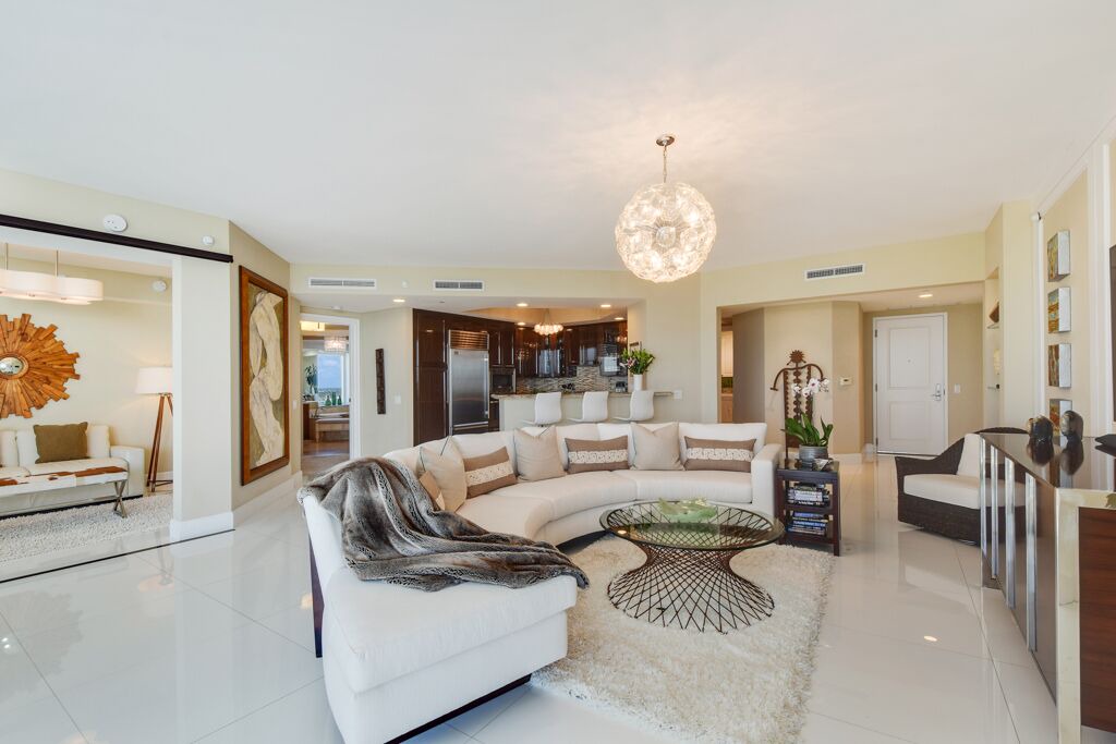 Photo of Livingroom in Singer Island