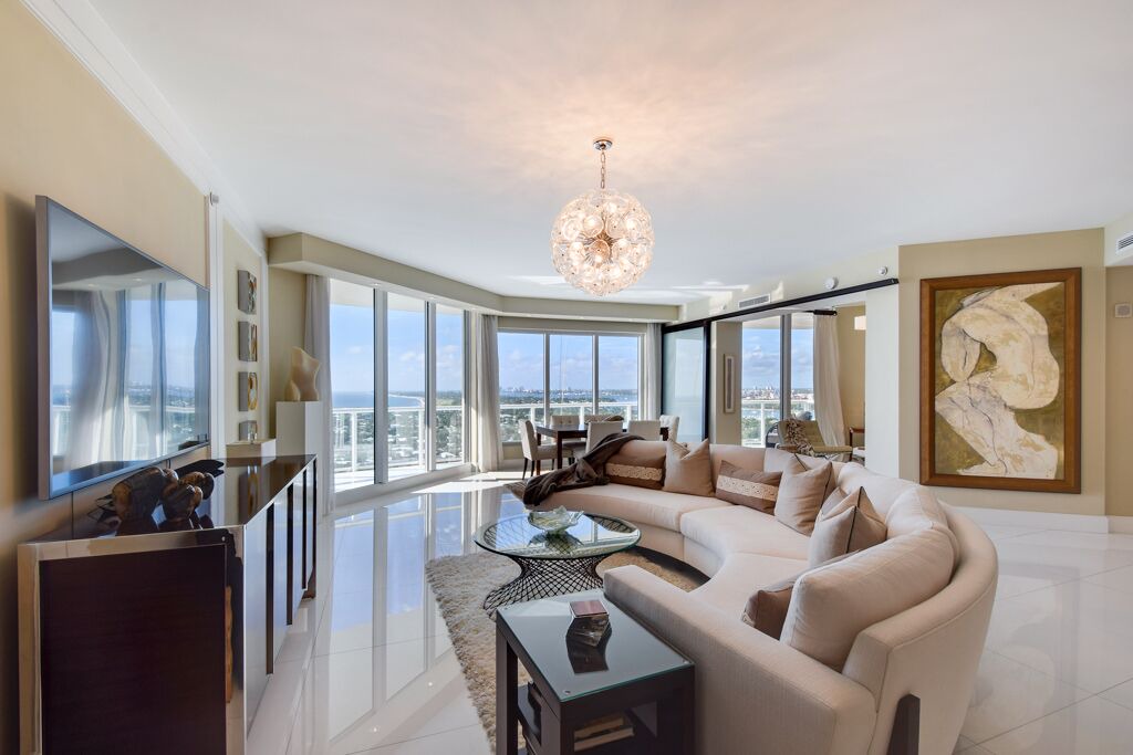 Photo of Livingroom in Singer Island
