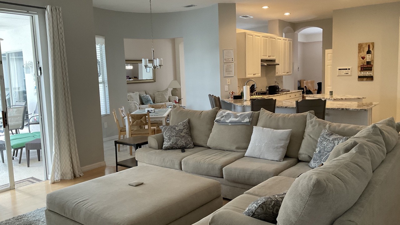 Photo of Livingroom in Ridgewood Lakes