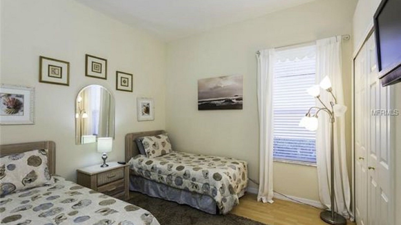 Photo of Bedroom in Ridgewood Lakes