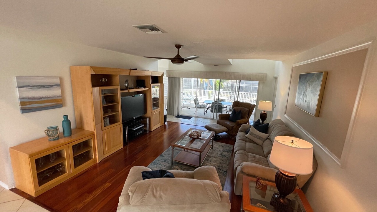 Photo of Livingroom in Isles of Capri