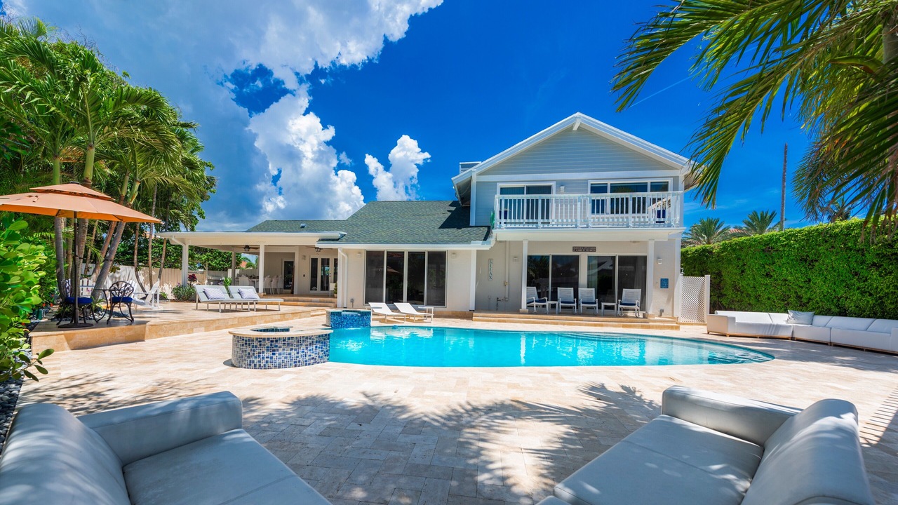 Photo of Outdoor in Tropic Isle