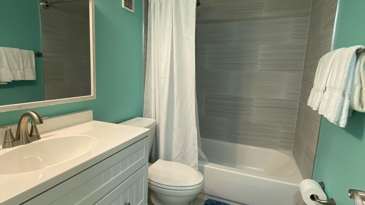 Photo of Bathroom in Point East