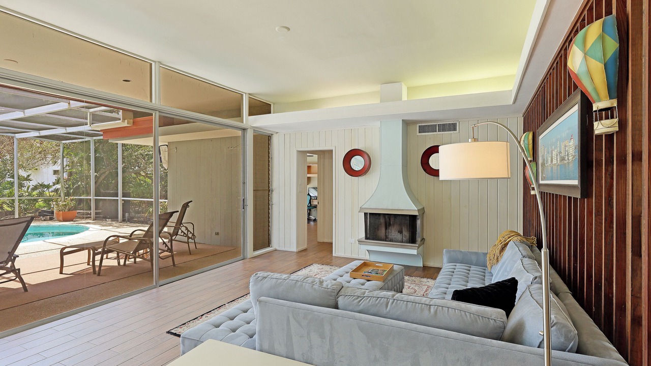 Photo of Livingroom in Bay Isle