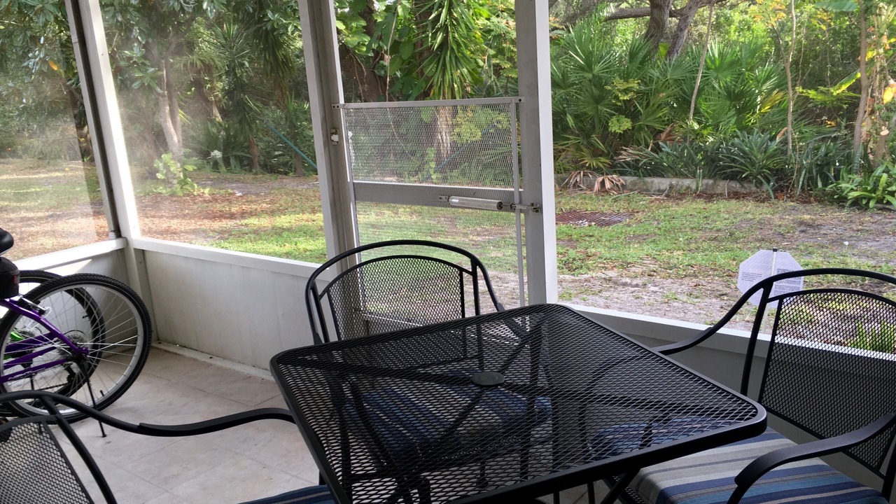 Photo of Outdoor in Bay Towne East