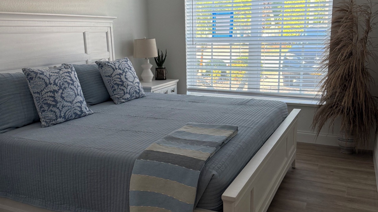 Photo of Bedroom in Holmes Beach