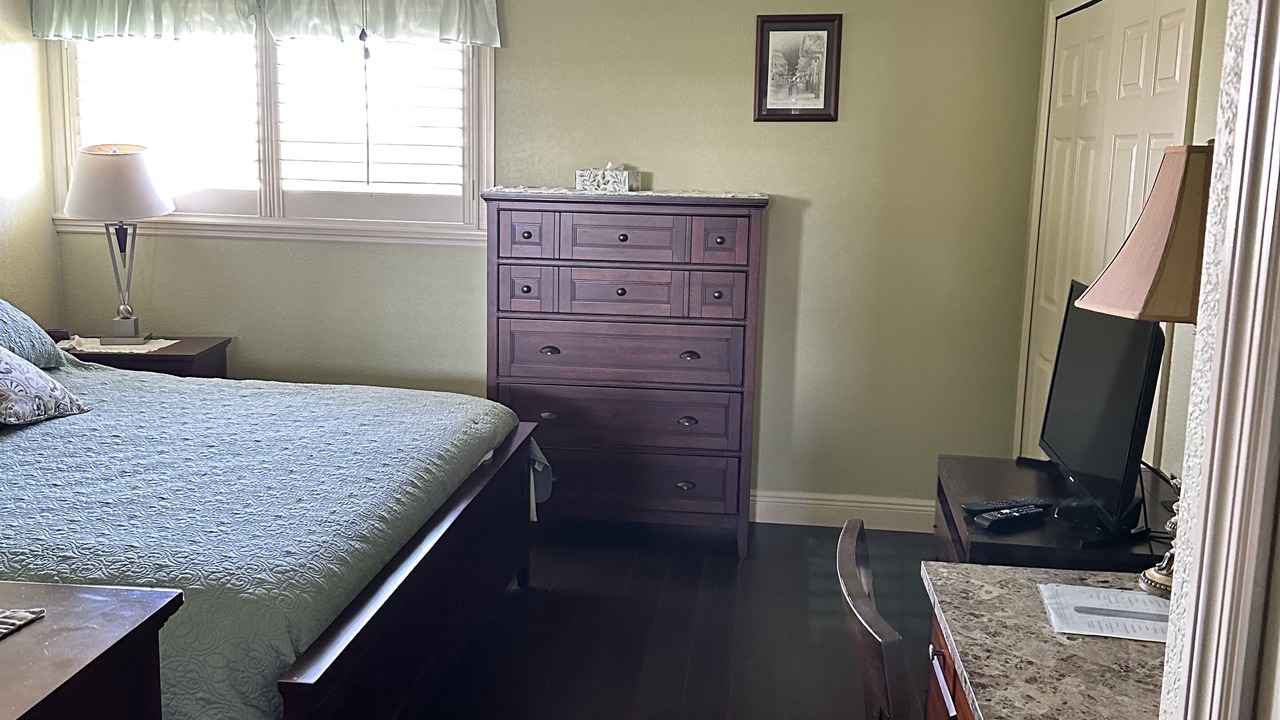 Photo of Bedroom in Winkler