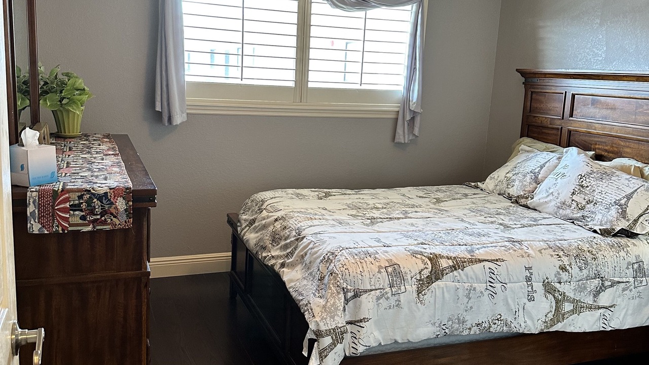 Photo of Bedroom in Winkler