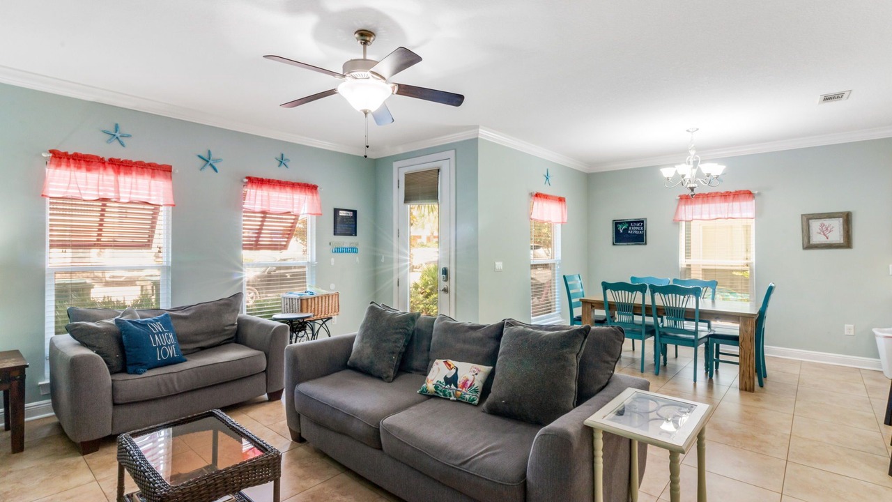 Photo of Livingroom in Villages of Crystal Beach
