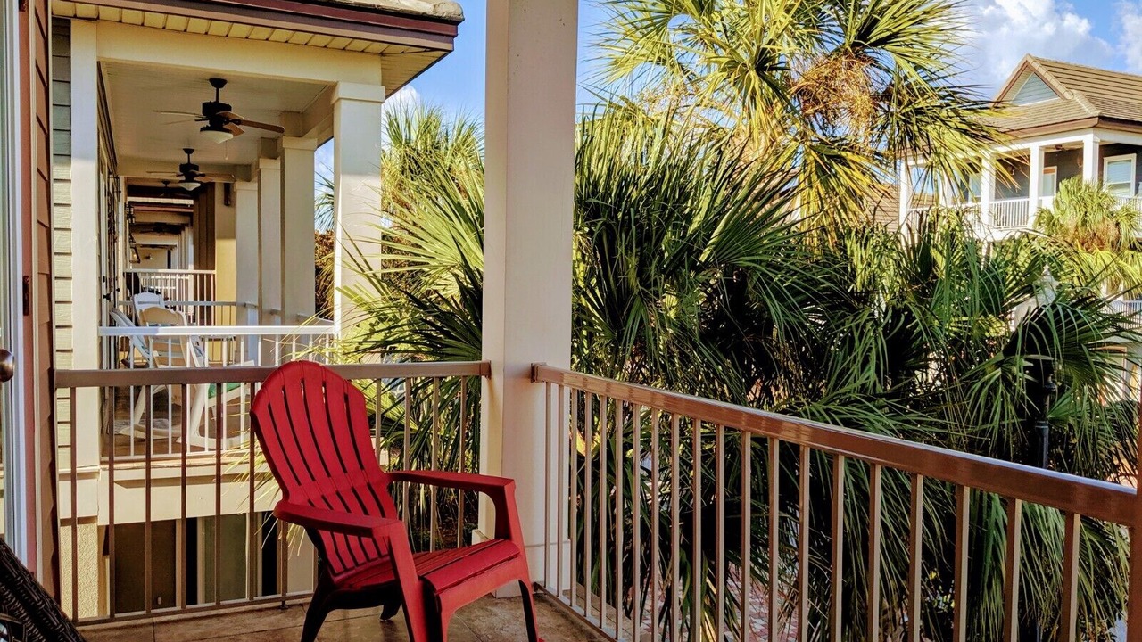 Photo of Patio Balcony in Villages of Crystal Beach
