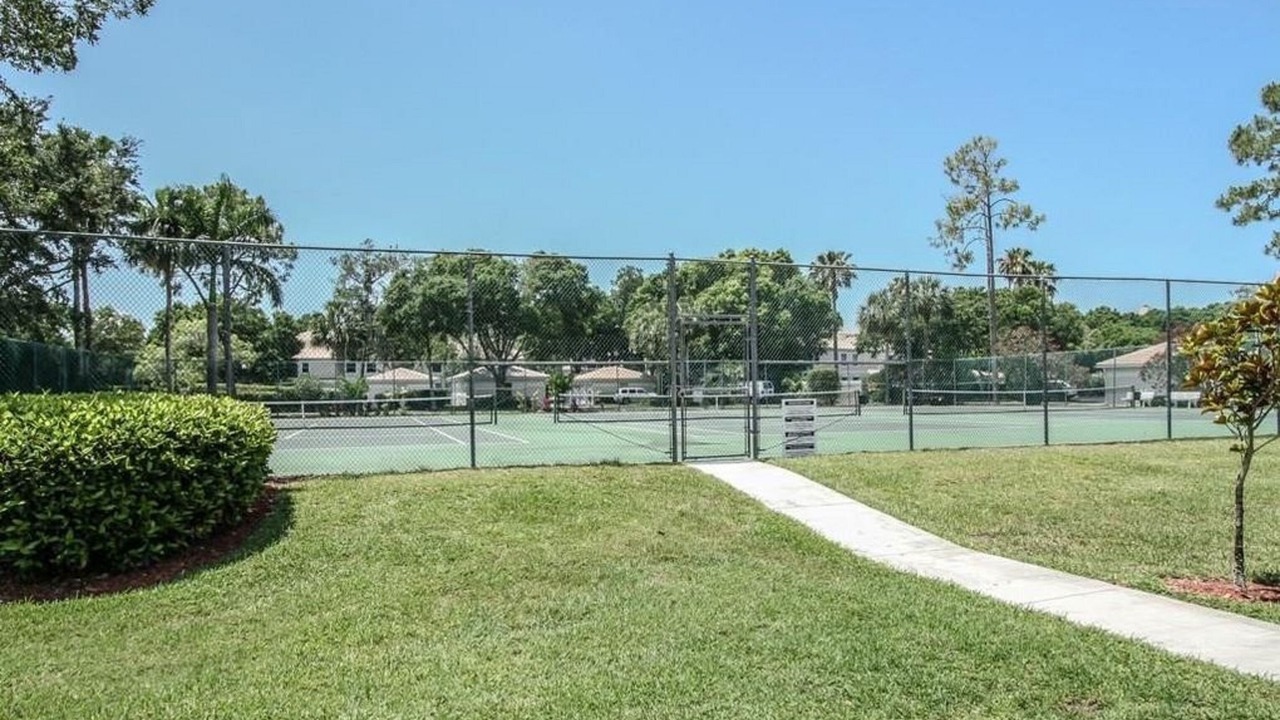 Photo of Others in Central Naples