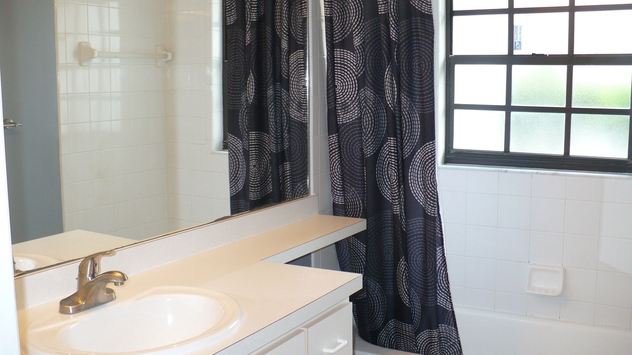 Photo of Bathroom in Cypress Lakes Estates