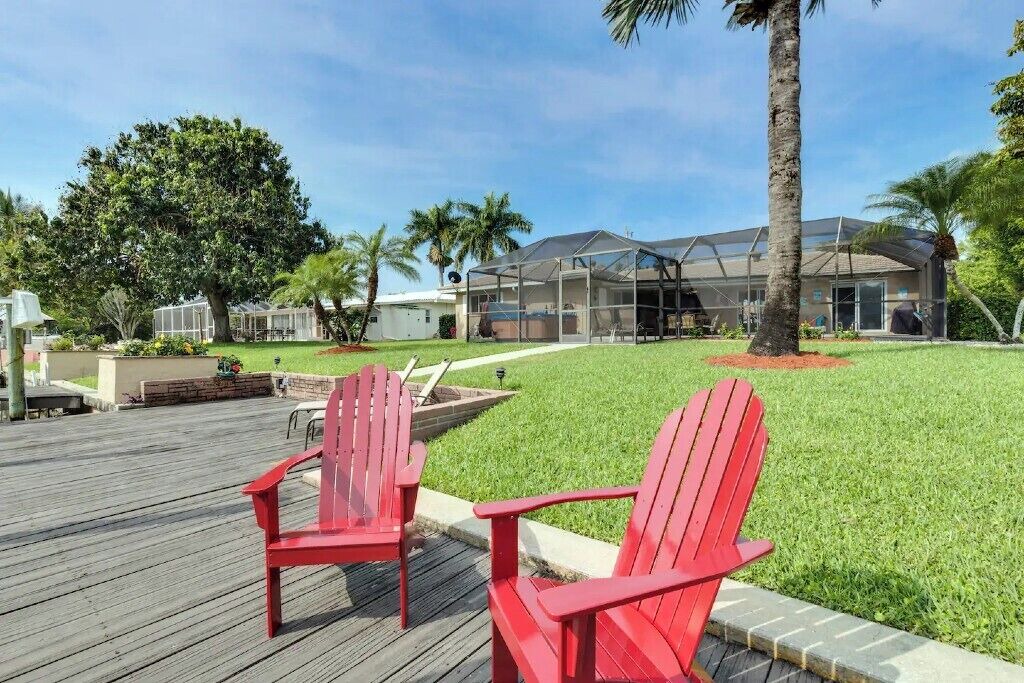 Photo of Patio Balcony in Yacht Club