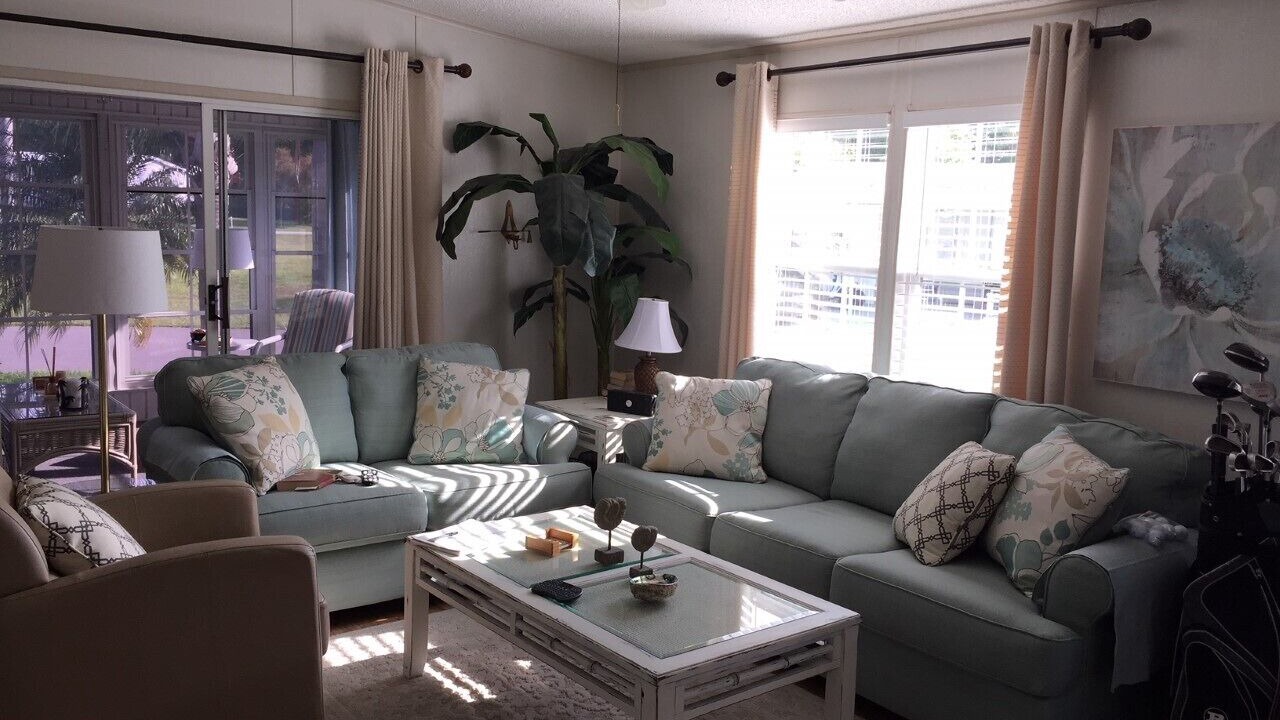 Photo of Livingroom in Fussels Corner