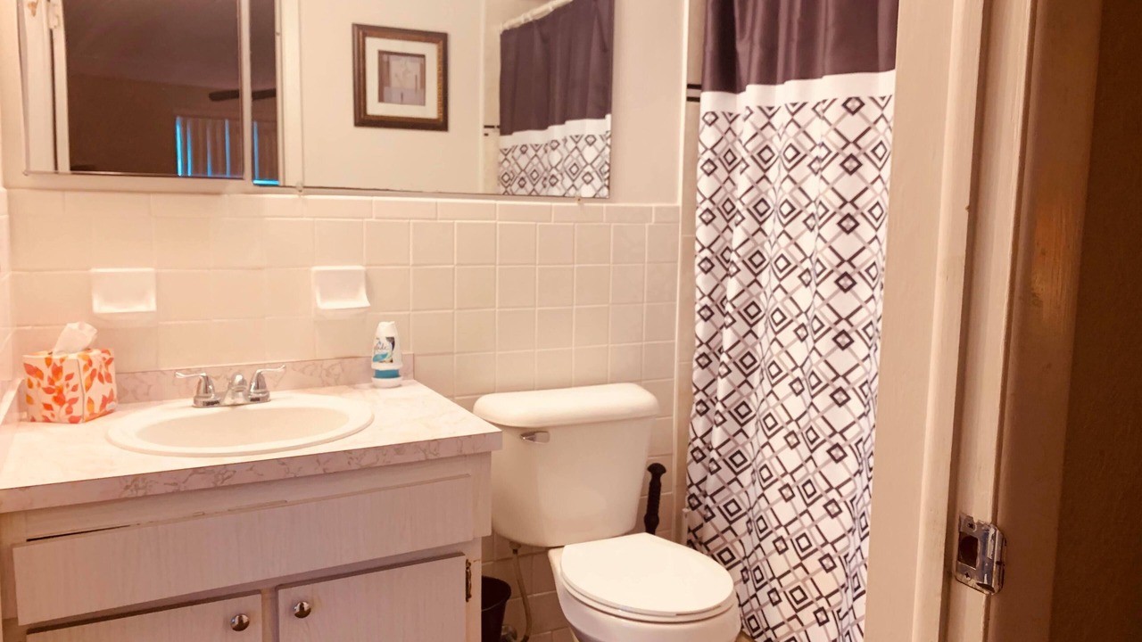 Photo of Bathroom in Lakewood Villas