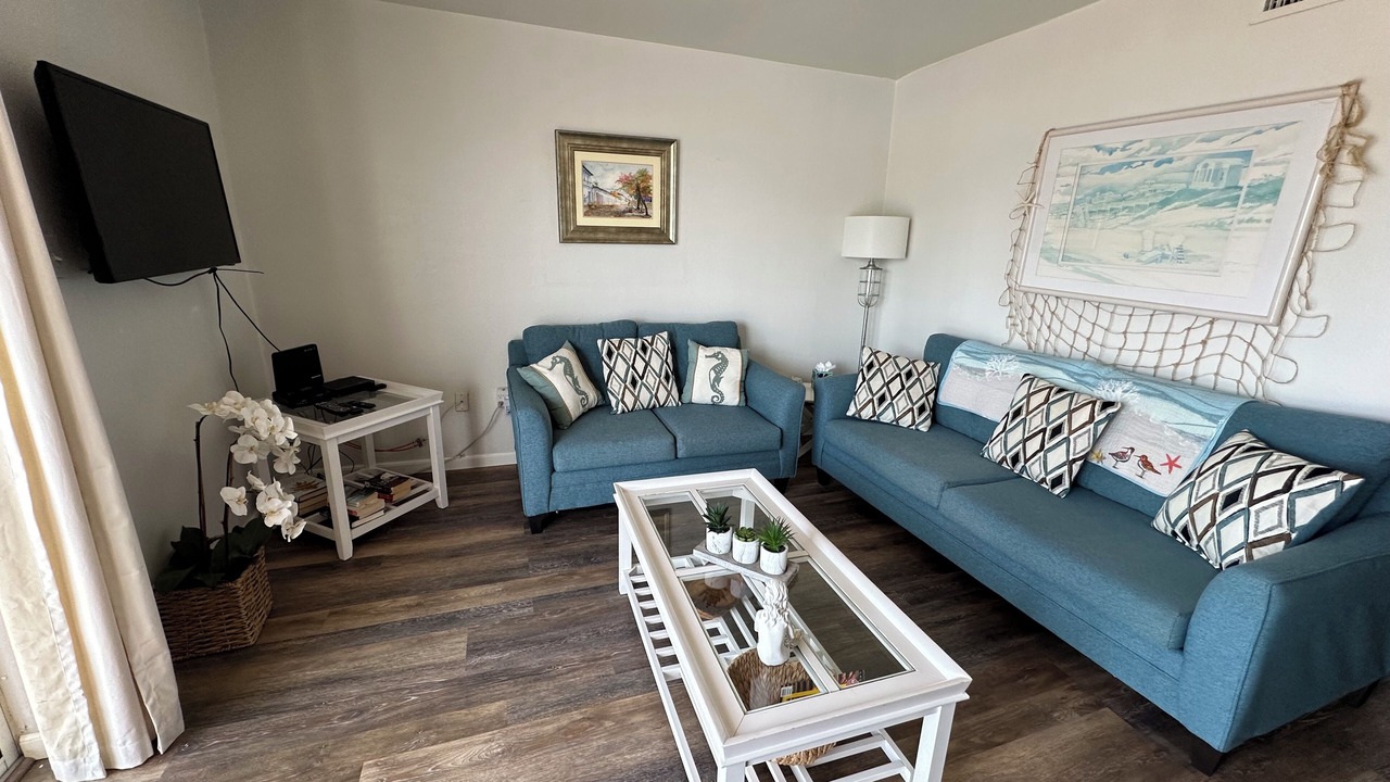 Photo of Livingroom in Bayview