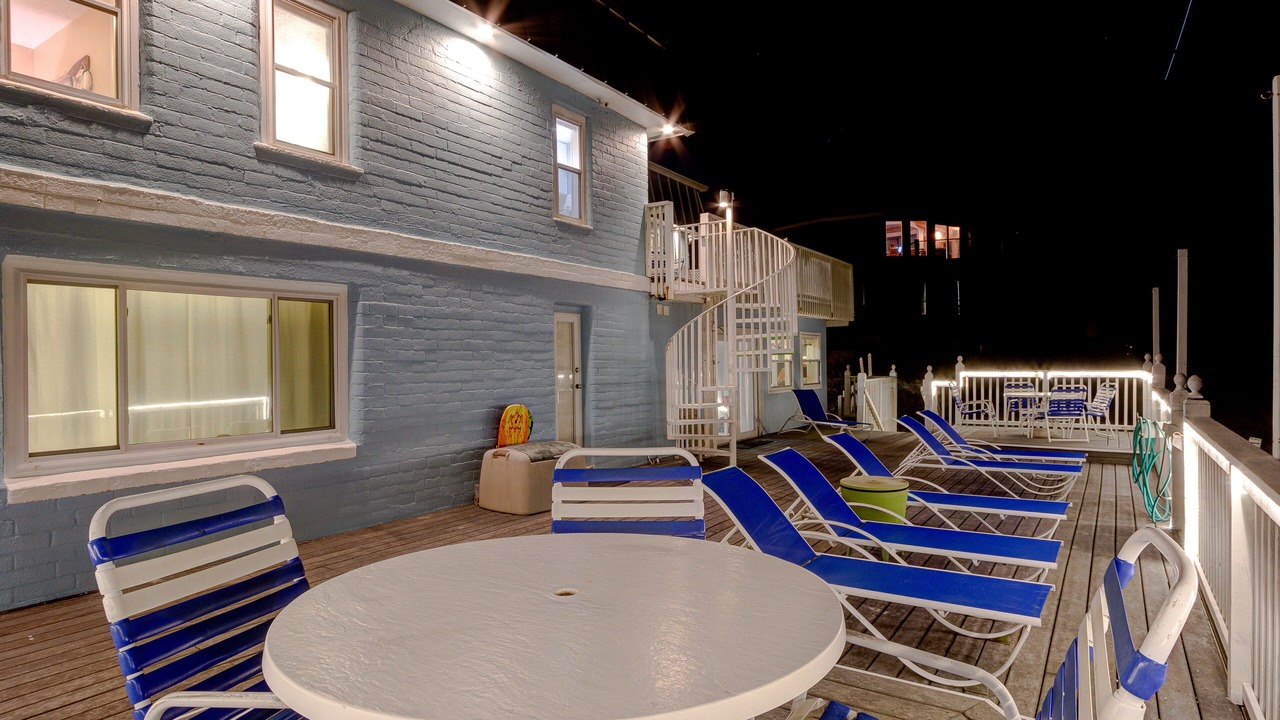Photo of Outdoor in Boardwalk