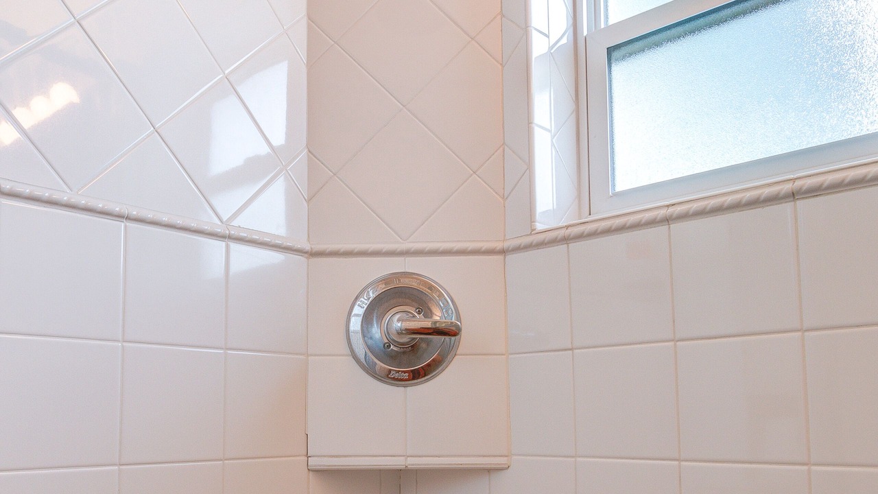 Photo of Bathroom in Boardwalk